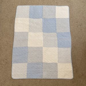 Stephan Baby quilt polka dot, gingham, solid and stripe design